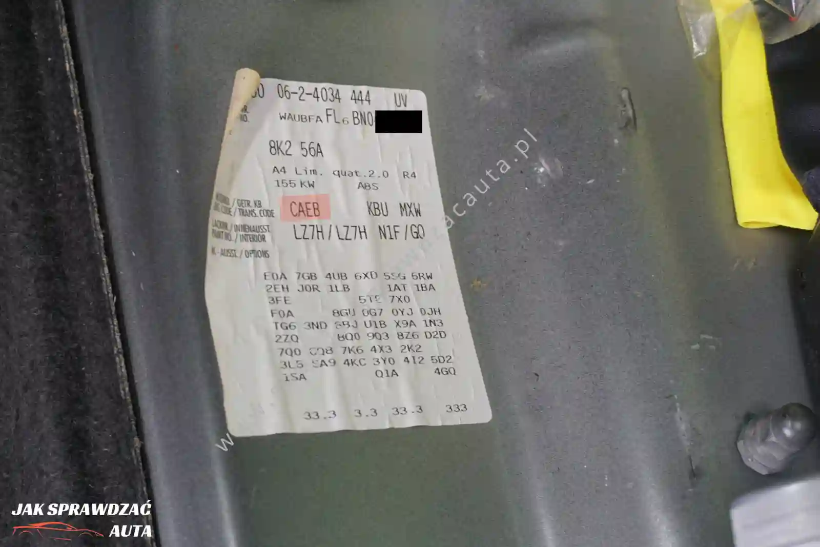 Fabryczna wlepka Audi A4 B8 z USA z kodem silnika CAEB – EA888 Gen. 2