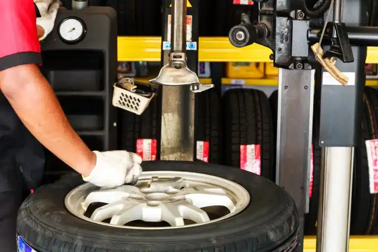 ciężarki do wyważania kół