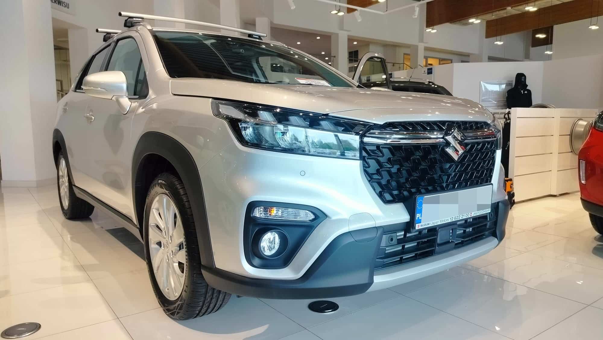 Kontrola nowego Suzuki w salonie