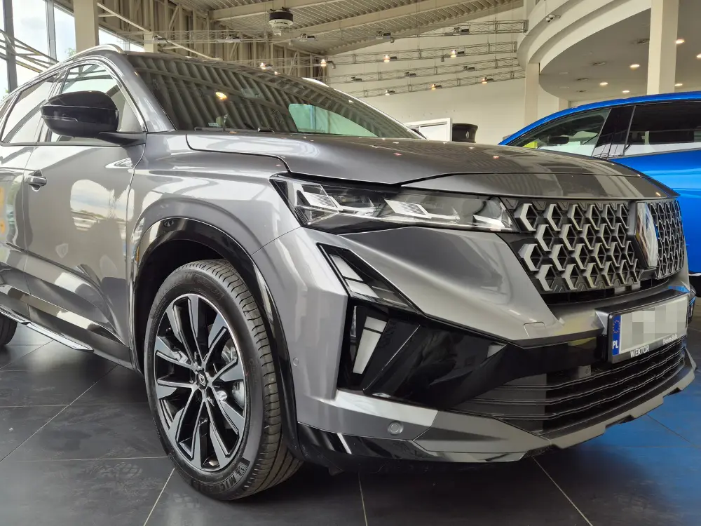 Renault oględziny samochodu